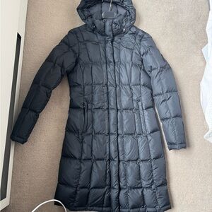 The North Face Women's Black Long Hooded Quilted Puffer Coat